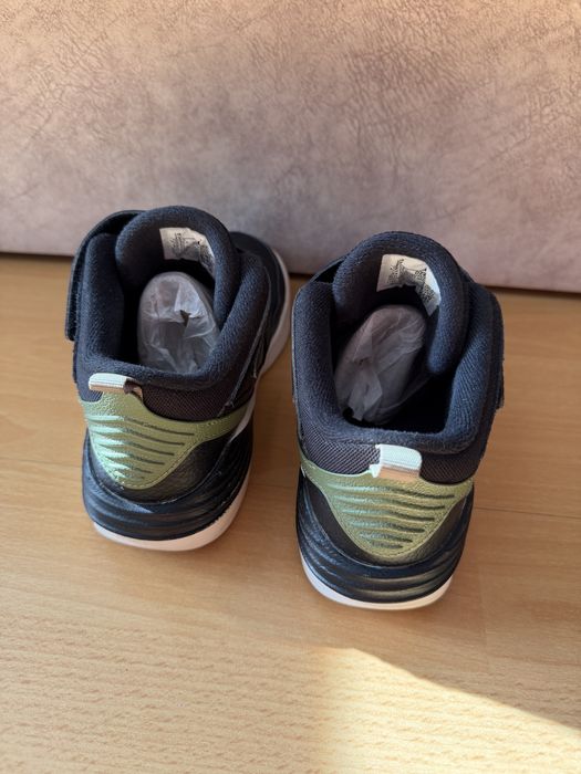 Пррдам кроссовки на мальчика Nike Jordan
