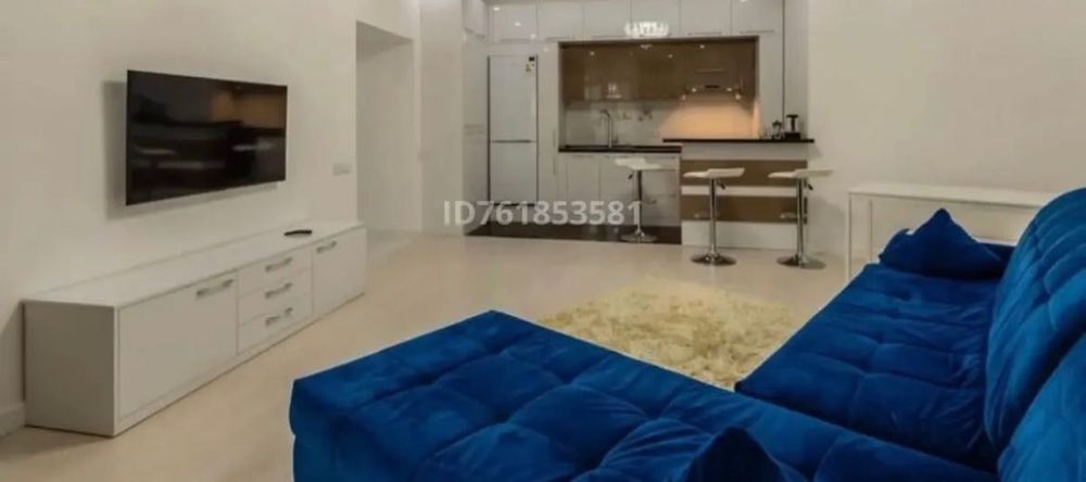 Диван+стол+2 стулями продам