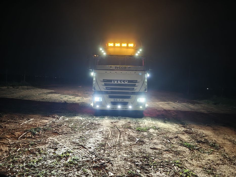 Vând ansamblu Iveco Strailis si remorca Krone