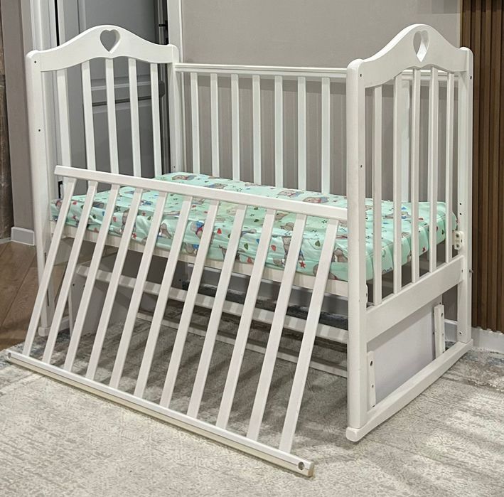 Детская кровать манеж