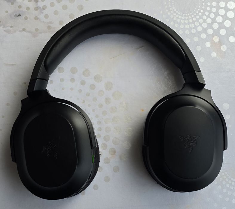 Продам наушники Razer