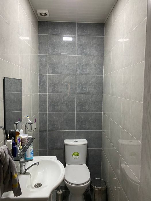 Med gorodok 3xonali dom sotiladi