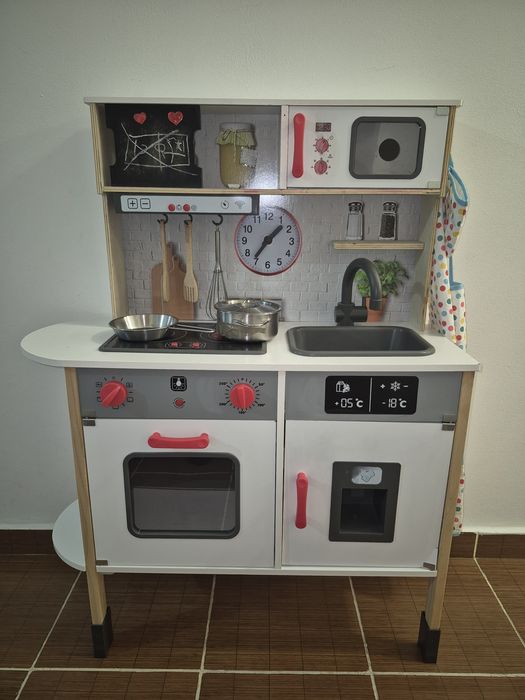 Bucatarie Lidl pentru copii, echipata, stare foarte buna