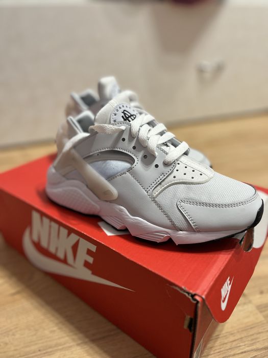 Дамски маратонки Nike Huarache