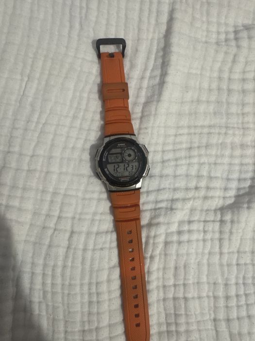 Часы Casio ae-1000w