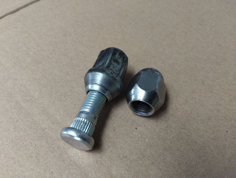 Piulițe nichelate M12 pentru Ford sau alte mărci auto