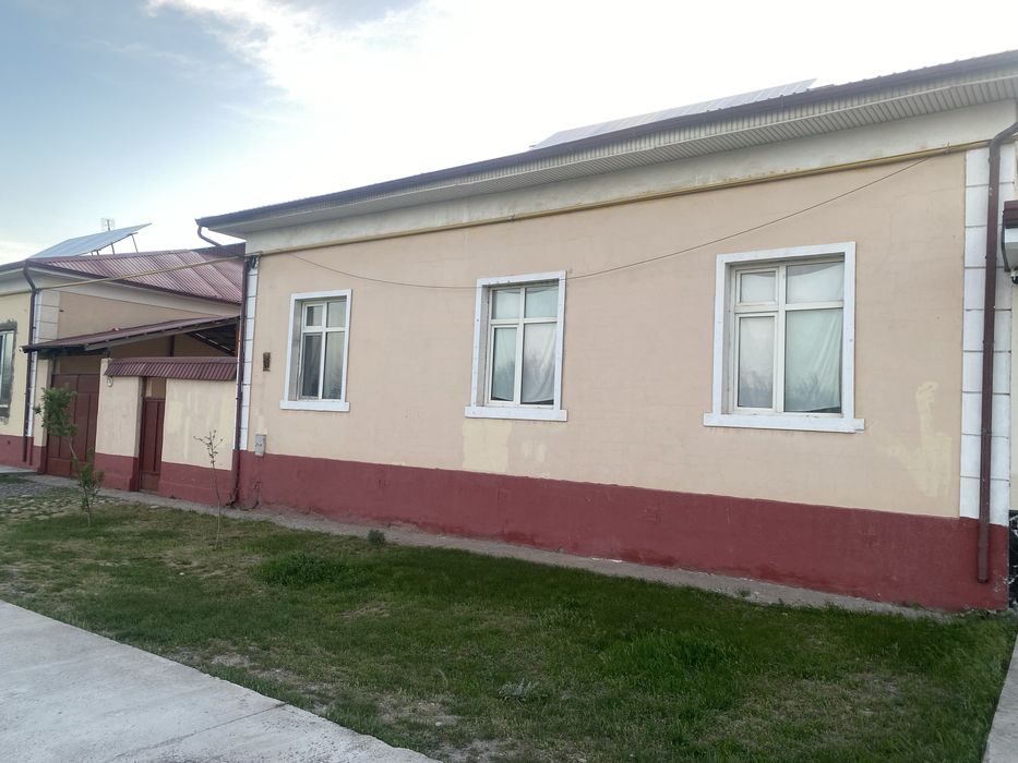 Намунали ховли уй