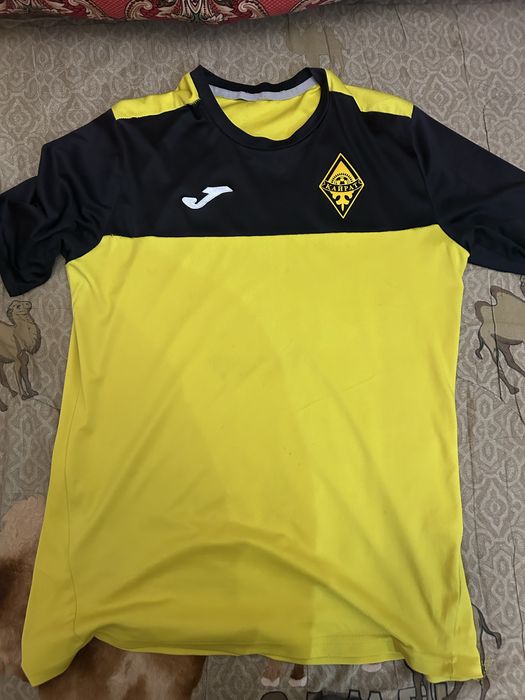 Футболный одежда