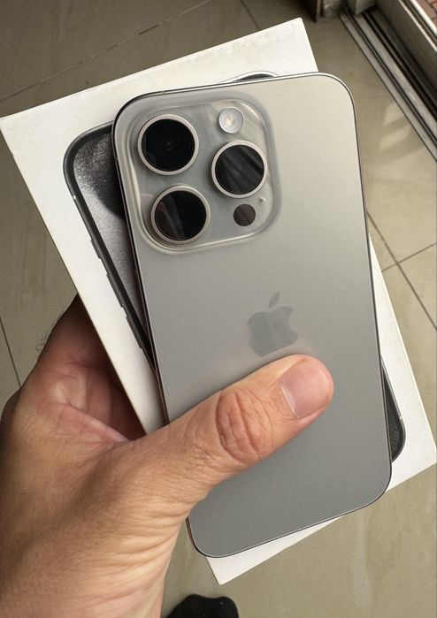 iPhone 15 Pro 512 GB LL/A Natural Titanium