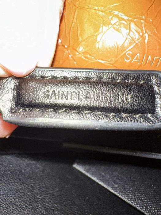 Чанта от естествена кожа Saint Laurent Nikiki
Niki Medium leathNiker s