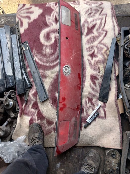 Панорама Мазда 323 на 1995г