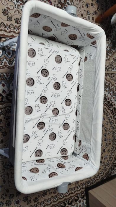 Продам манежку .