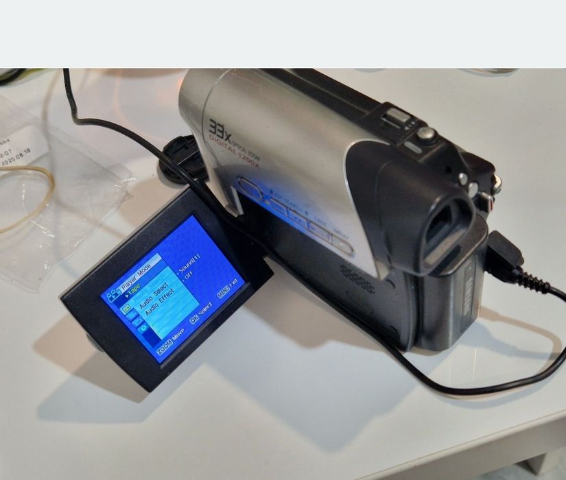 Camera foto/ video digitala Samsung, funcționează doar conectata oa priza