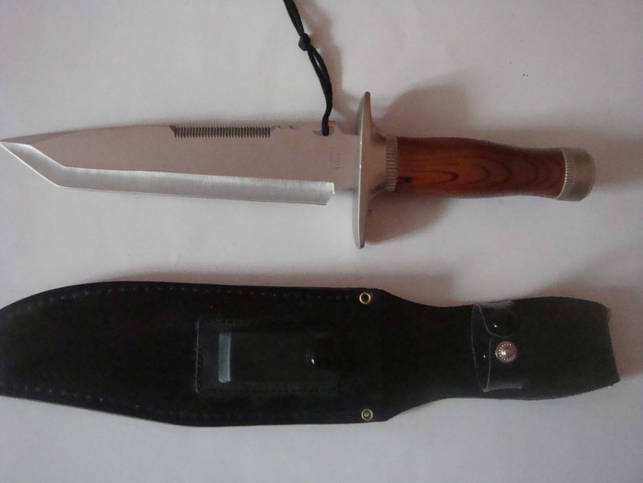 Туристически нож