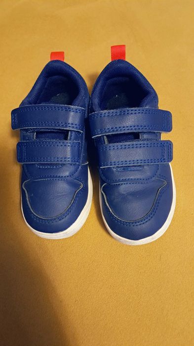 Детски обувки Адидас