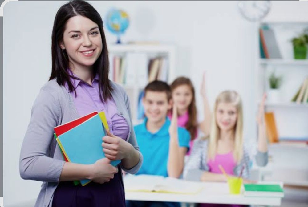 1-4rus sinflar uchun tajribali òqituvchi-pedagog