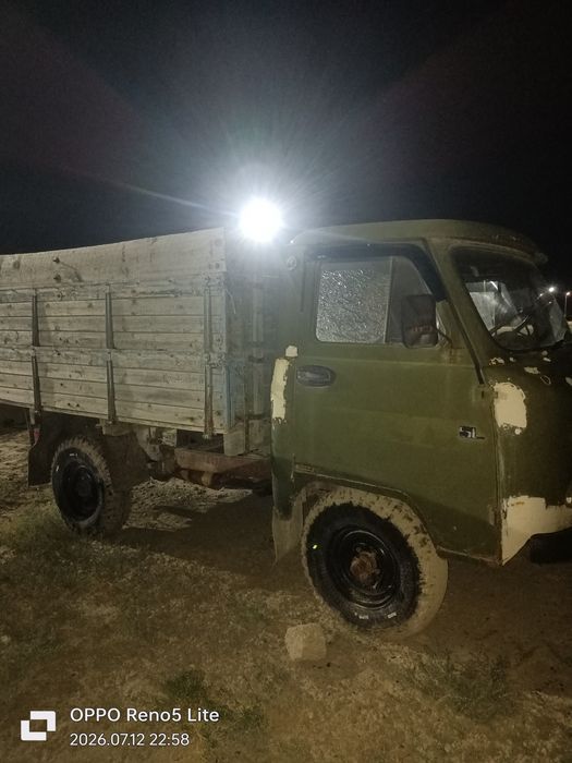 Автомобиль уаз бортовая