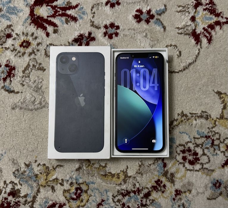 iPhone 13 128gb.