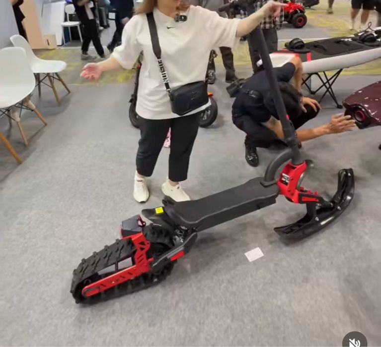 Продам снегаход самокат электро