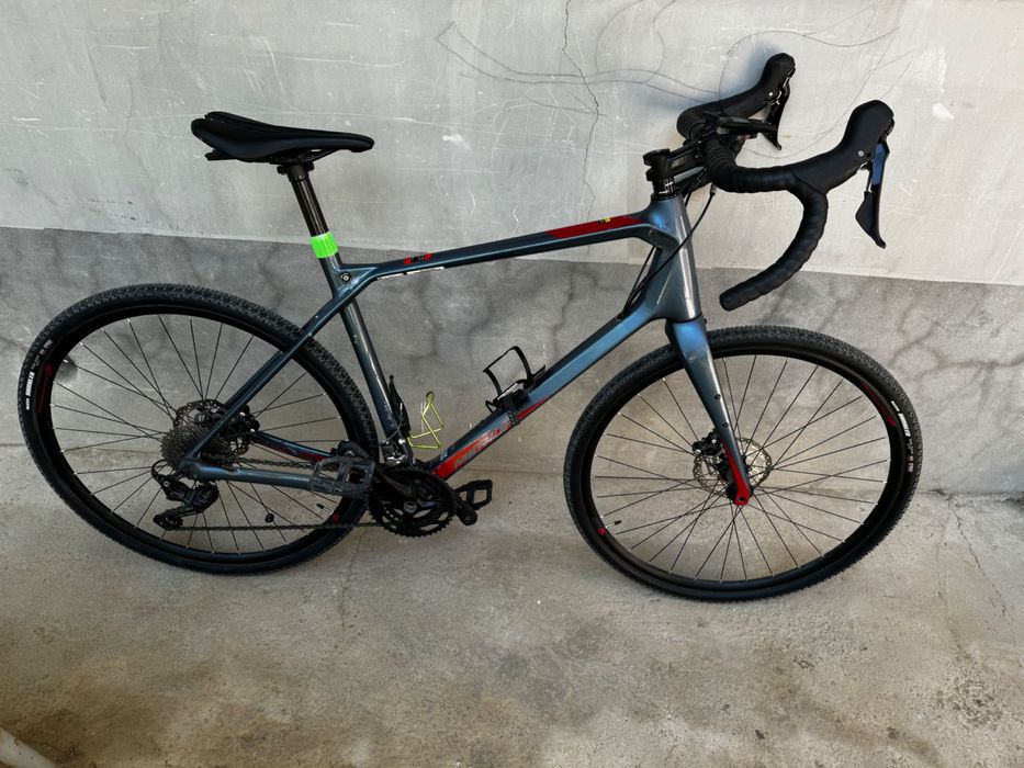 Продается карбоновый  гравийный велосипед Merida Silex 4000