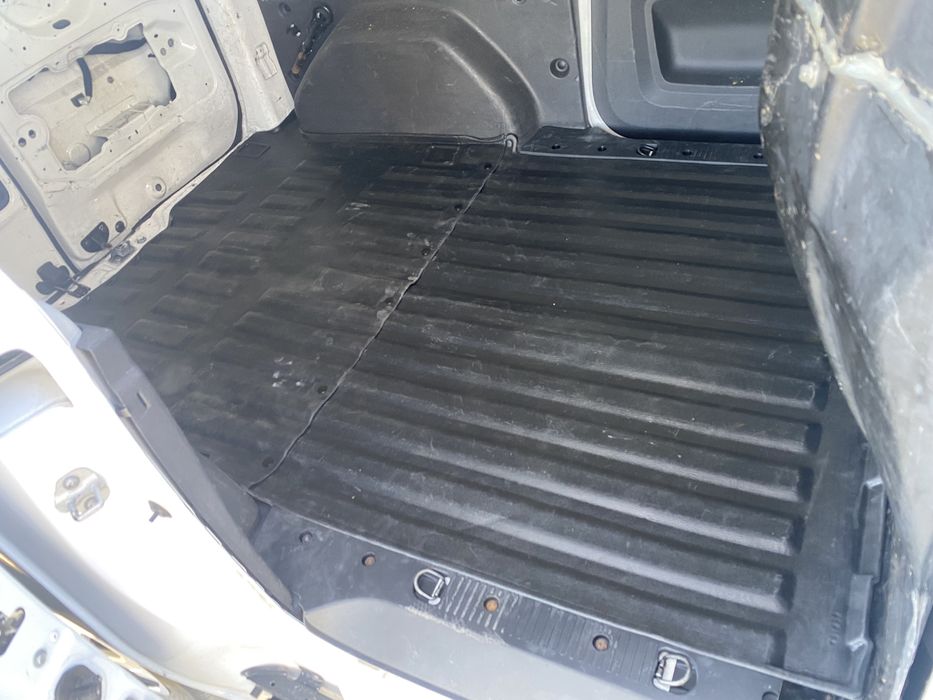 Dacia dokker 1.5 dci vand sau schimb