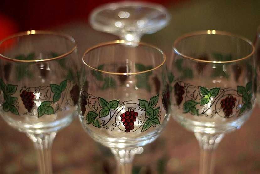 Винтажные фужеры "Виноград" тонкое богемское стекло. Комплект 6 штук