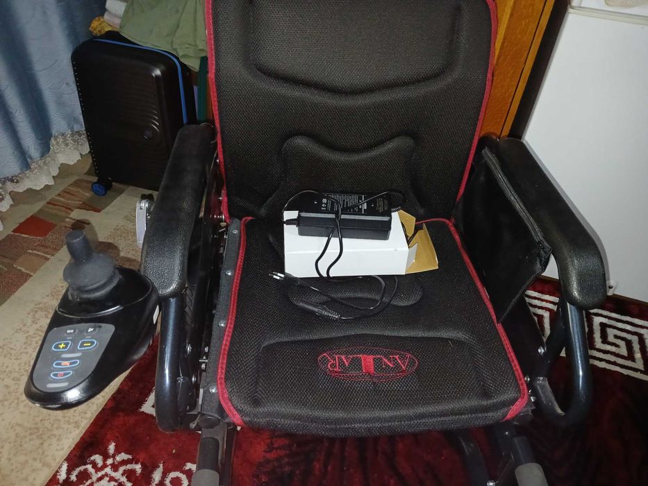 Vand scaun electric
