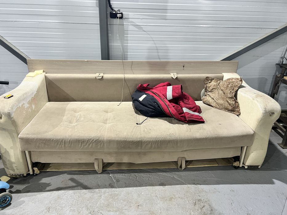 Отдам даром стоо диван