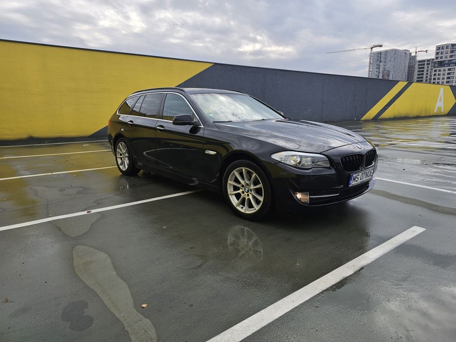 BMW 520d F11  automat 184CP 
^ An 2011
^ Motorizare 2.0 Diesel 184CP
^