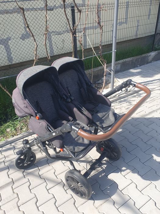 Carucior Copii Gemeni