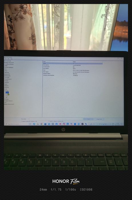 Vând laptop HP Ryzen 3-2,60 GHz, SSD 500GB, RAM 500GB