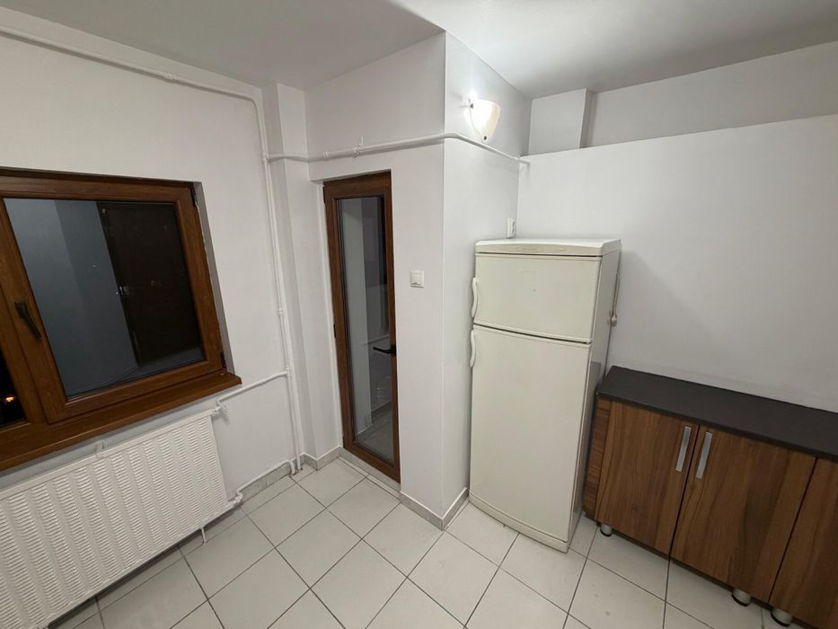 Garsoniera de inchiriat