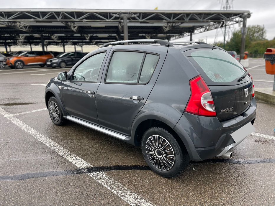 Vând Dacia Sandero Stepway 2010