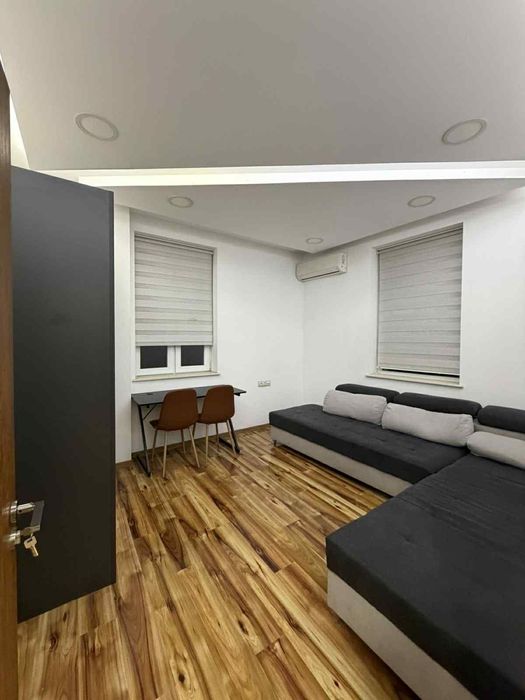 Дава се под наем Тристаен апартамент в София, Център - 92 кв.м за 992.46 € - Снимка #5