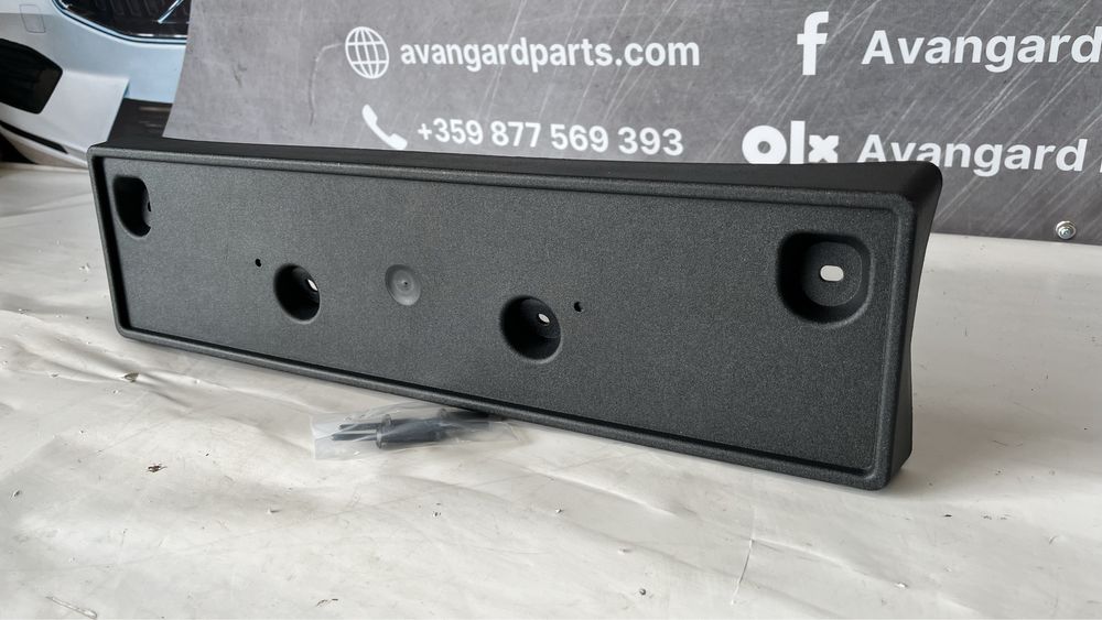 Подложка за регистрационната табела Ford Mustang Mach-E