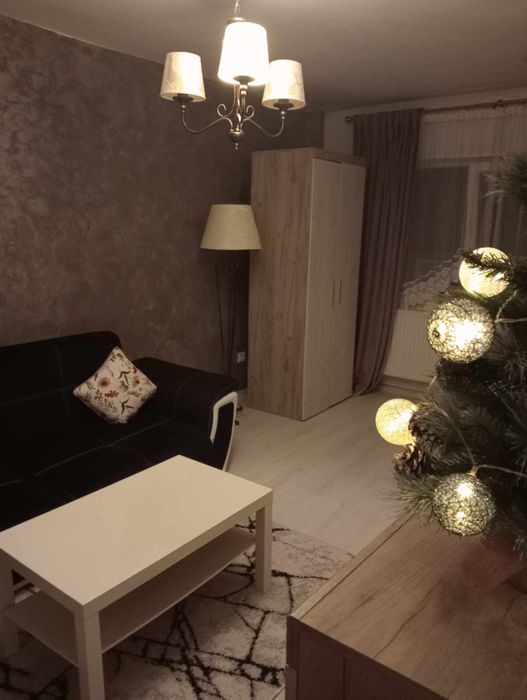 Apartament 2 camere.Se poate și inchiria