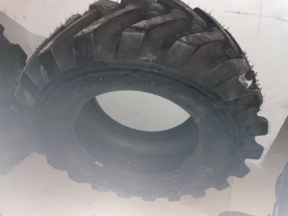 Продам шины 12-16.5 на мини погрузчик