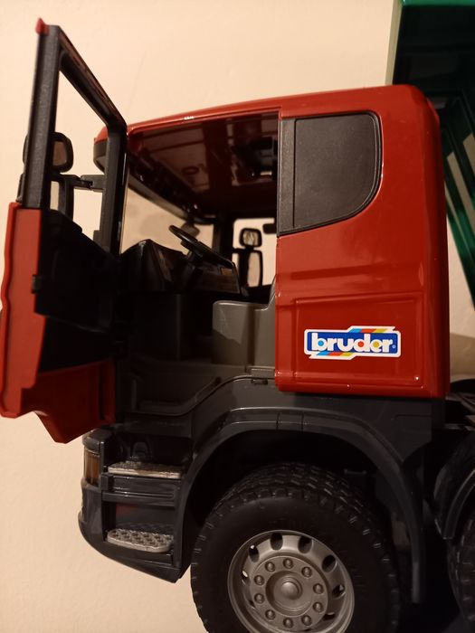 Bruder Scania самосвал