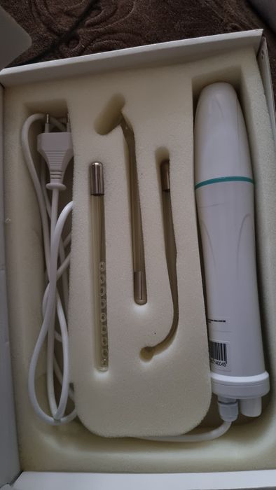 Импульсный массажёр Дарсонваль Gesatone