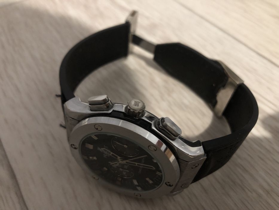 Часы люкс класса Hublot