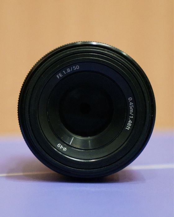 Объектив Sony FE 50mm f/1.8