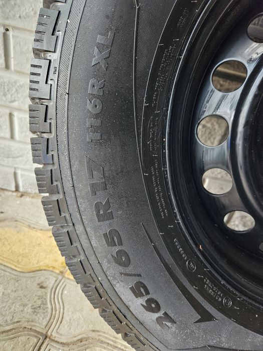 Шина с диском. Колпаки