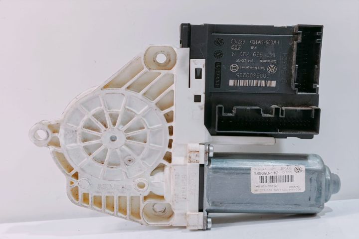 Motoras Macara  Dreapta Fata  1K0959792M / 1K0959702Q Volkswagen VW P