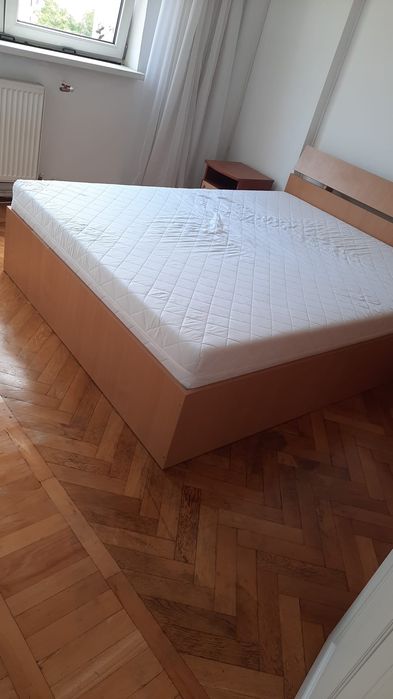 Vand apartament 2 camere zona parc Cismigiu Bucuresti