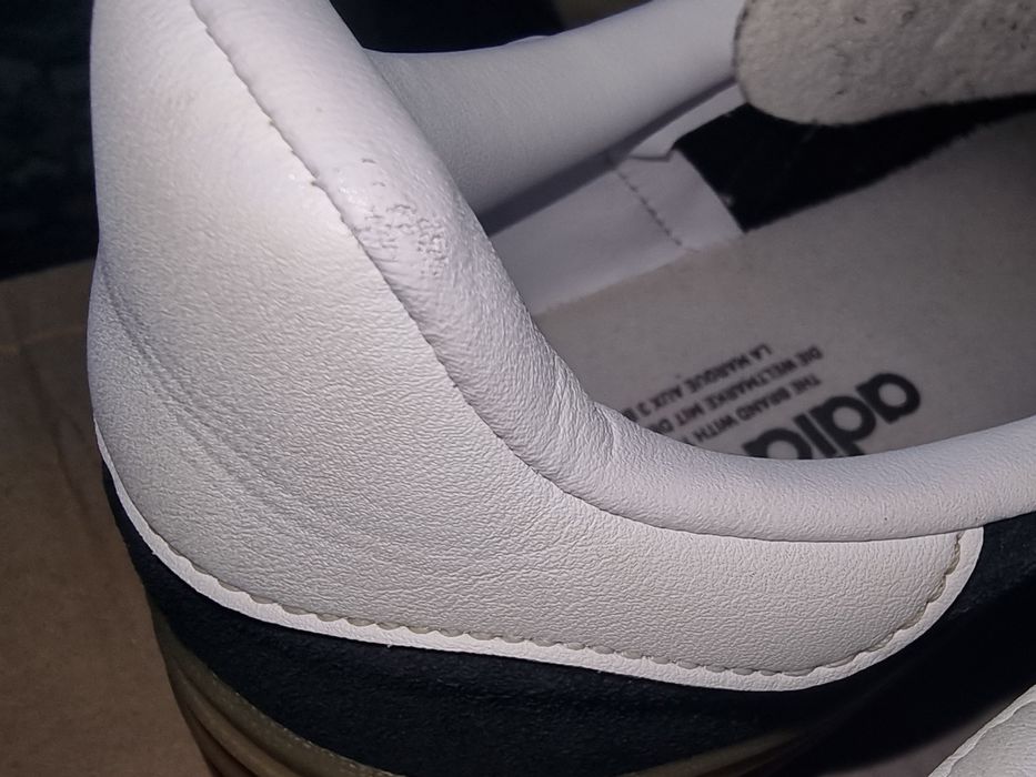 Adidas Gazelle de piele întoarsă, cu platformă