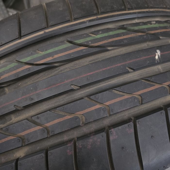 Anvelope turism noi vara Bridgestone  255 50 19