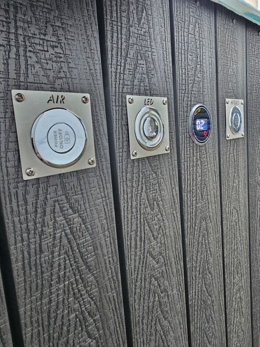 Ciubar patrat 2.2m x 2.2m