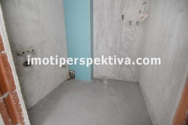 Продава се Тристаен апартамент в Пловдив, Остромила - 100 кв.м за 1500 €/кв.м - Снимка #7