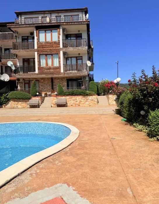 Продава се Едностаен апартамент в с. Кошарица, Област Бургас - 72 кв.м за 1389 €/кв.м - Снимка #4