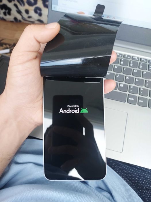 Telefon samung nou pachet